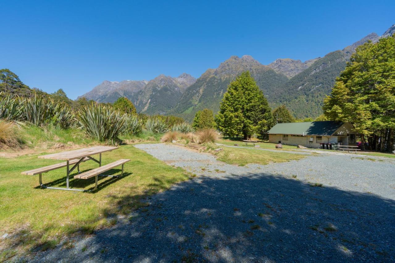 Eglinton Valley Camp Te Anau Downs Ngoại thất bức ảnh