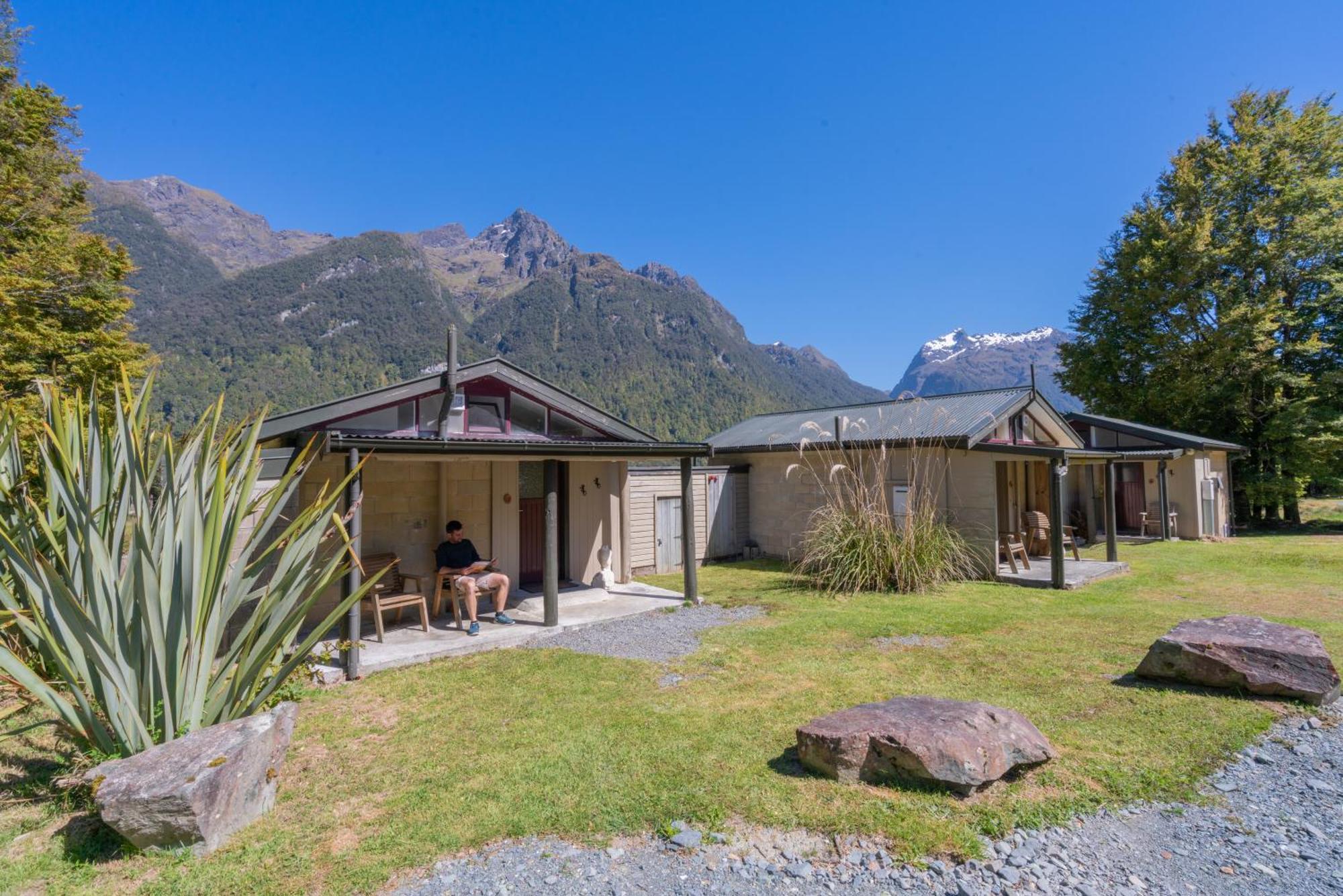 Eglinton Valley Camp Te Anau Downs Ngoại thất bức ảnh